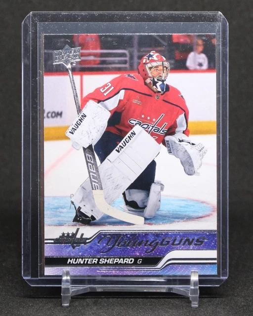 thumbnail interactive-video image 1 of 2023-24 Upper Deck Series 2 - Connor Bedard Young Guns Rookie Card #451 - Chicago Blackhawks 1 of 6