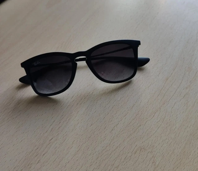 Ray-Ban Occhiali da Sole RB4221  622/8G nero grigio squadrati