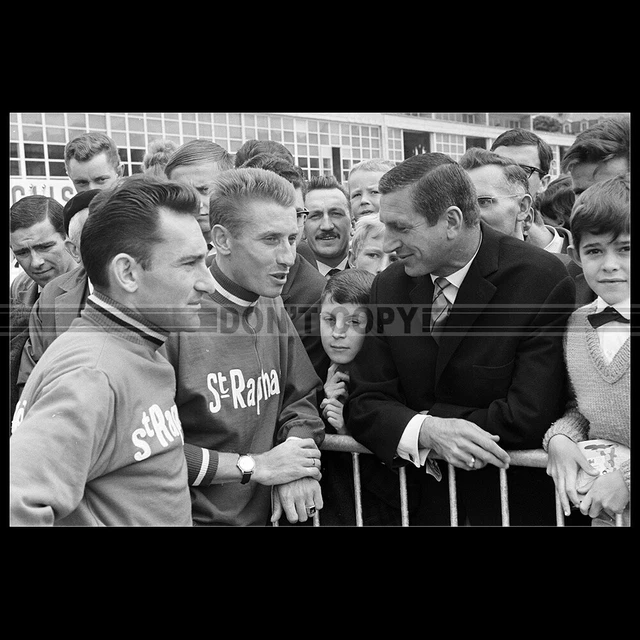 French cyclist Jacques Anquetil celebrating victory 1964 Tour de F- Old Photo | UK