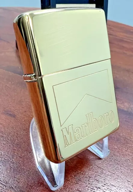 Zippo Windproof Collectible Lighter MARLBORO High Polish Brass 1999 NEW RARE