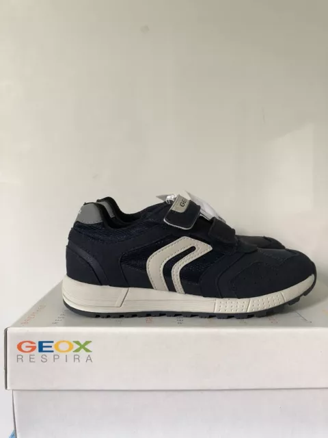 Boys Geox Trainers Navy/Grey Size UK 3 Brand New