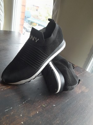DKNY Marcel Slip On Scarpe da ginnastica Nero Taglia UK 5.5 EU 38.5 RRP £ 125 
