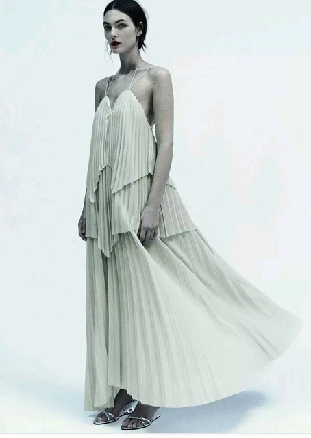 slim fit dress slacks ZARA. Bottle green pleated midi dress. Size XS – Hibuy market main image 1