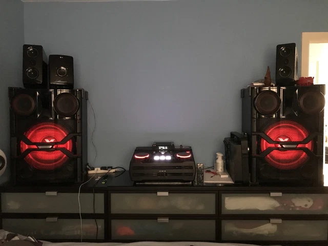 LG MINI HI-FI System Xboom Pro CM9740 2900w RMS Power, Rare