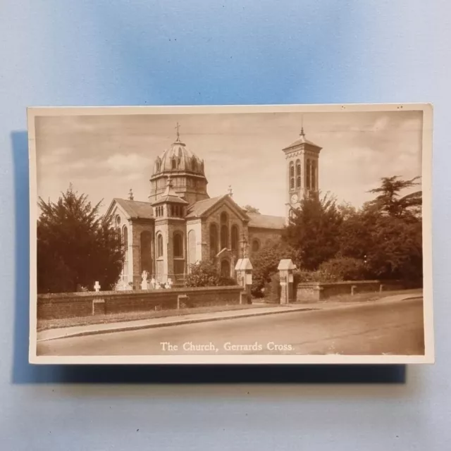 Gerrards Kreuz Postkarte 1951 echtes Foto St. James Pfarrkirche Buckinghamshire