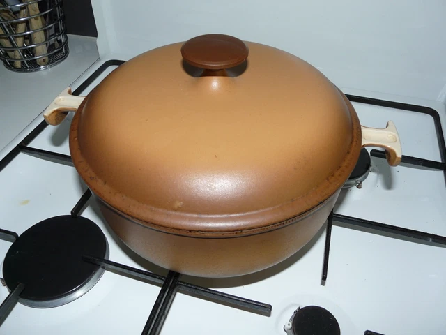 cocotte en fonte le creuset 26 ENZO MARI