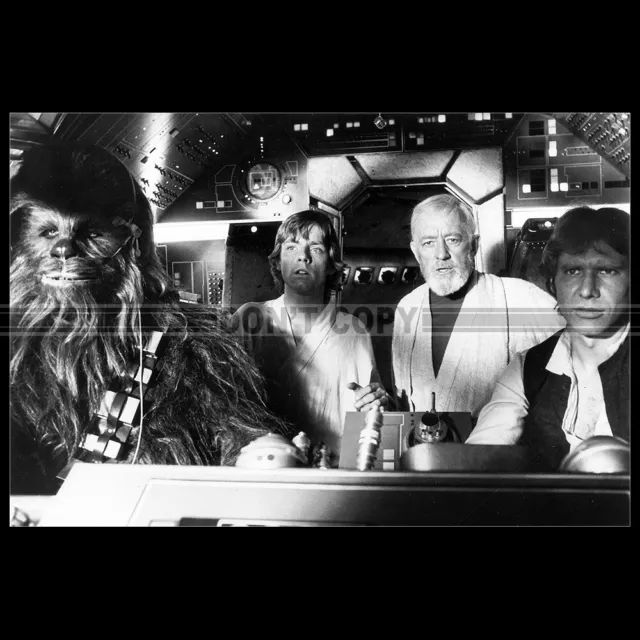 Photo F.002639 ALEC GUINNESS HARRISON FORD MARK HAMILL PETER MAYHEW STAR WARS