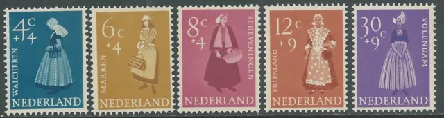 1958 Olanda Nederland Beneficenza Costumi Regionali Mnh ** - N3