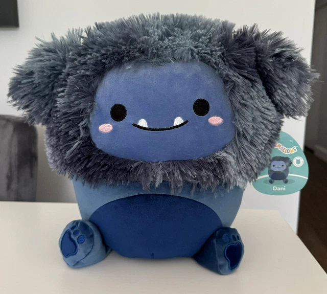SQUISHMALLOWS 11” DANI the Navy Blue Bigfoot - USA 🇺🇸 Exclusive £55.99 - PicClick UK