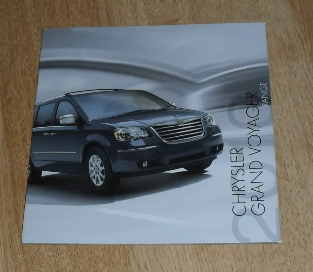 Chrysler Grand Voyager Brochure 2010 - 2.8 CRD LX Touring Limited 3.8 V6 Limited