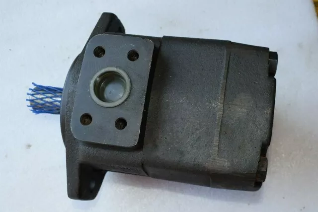 Hydraulic vane pump, 4.12 Cu", B&C Hydraulics, BV02, Vickers, Parker, New