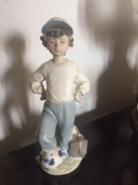 Figura De Lladro Niño