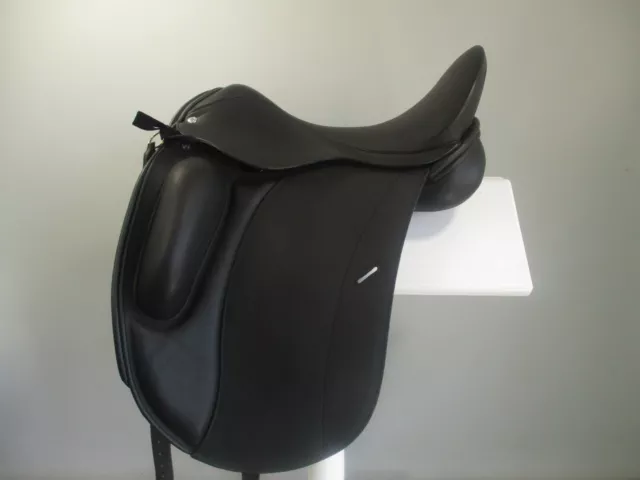 Loxley Monoflap Dressage Saddle 17" MW