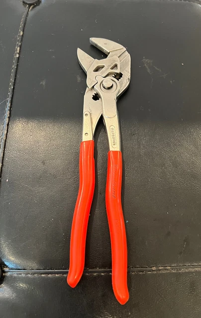 Blue Point ADP10 - 10” Adj. Pliers By Snap On Knipex Red Vinyl Handled VERY NICE Blue Point ADP10 - 10” Adj. Pliers By Snap On Knipex Red Vinyl Handled VERY NICE