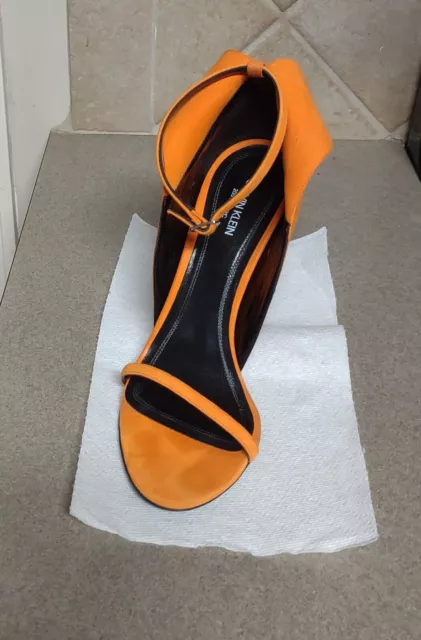 Calvin Klein 205 W39 designer heels size 8