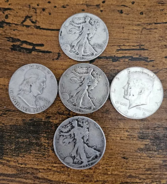 Silver half dollar lot 5 coins 1 Franklin 1 Kenndey and 3 Walking Liberties