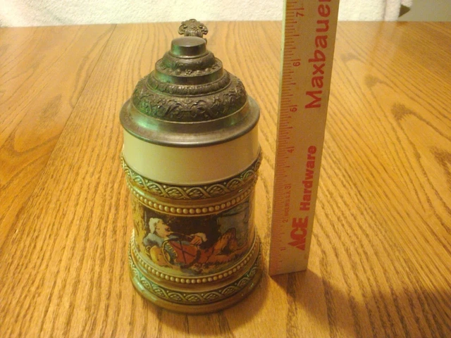 Mettlach Beer Stein with Pewter Lid 489 Schutzt Hunter Resting