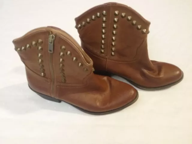 Rock & Republic women's ankle boots side zipper size 6.5 Medium