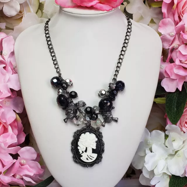 Black Clear Cha Cha Hanging Lucite Bead Skeleton Cameo Pendant Gun Tone Necklace