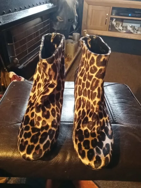 DOROTHY PERKINS WOMENS Suede Size 6 cheetah Print Ankle Boots