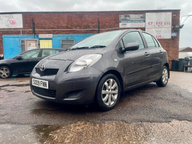 2009 Toyota Yaris 1.33 VVT-i TR 5dr [6] HATCHBACK Petrol Manual