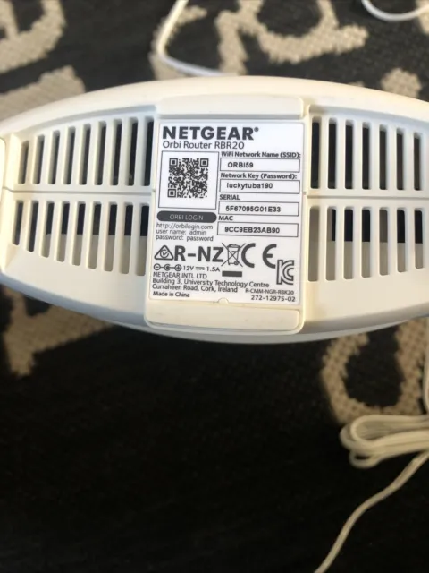 Netgear Orbi Tri-Band Mesh WiFi Router, 2.2Gbps, AC2200 (RBR20)