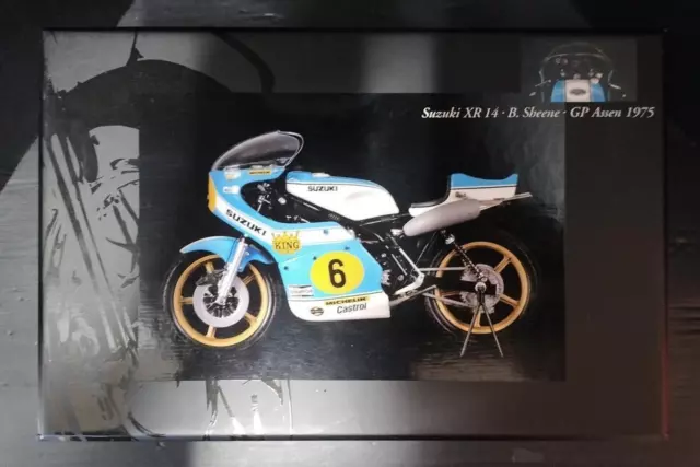 Minichamps 1/12 Escala Suzuki XR 14 B. Sheene Blanco/Azul Bike Modelo Con Caja