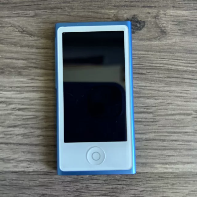 Apple iPod Nano 7th Generation Blue 16GB A1446