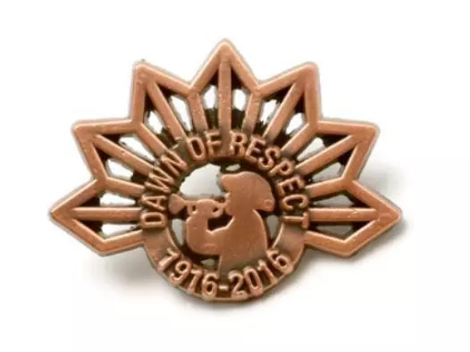 2520 Dawn Of Respect Commemorative  Lapel Pin Anzac Australia In The Great War