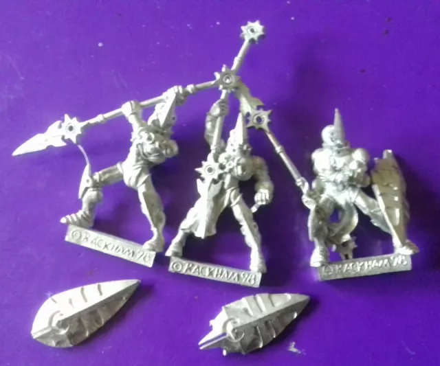 3x Griffin spearmen warriors & 1x English card Rackham rackhams confrontation