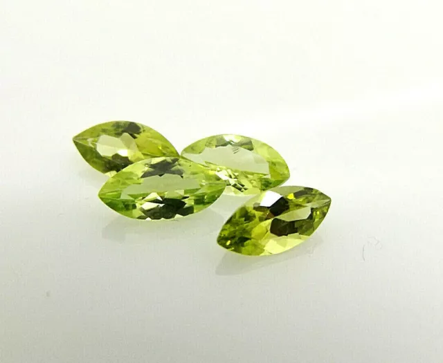 1x  Peridot Lose Edelsteine - Navette facettiert Edelstein 8x4mm, (PE099)