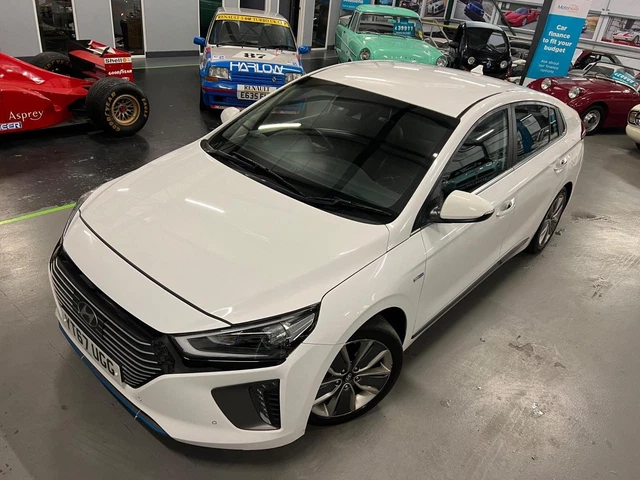 2017 Hyundai Ioniq 1.6 h-GDi Premium SE DCT Euro 6 (s/s) 5dr HATCHBACK Petrol/El