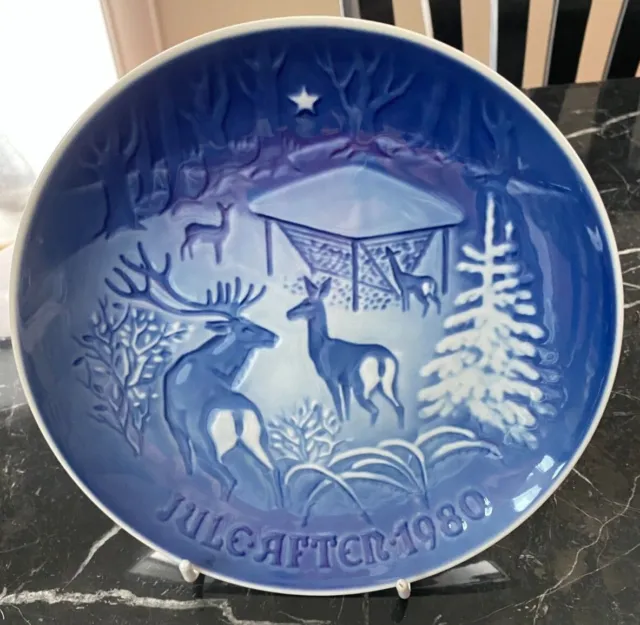 Bing & Grondahl Copenhagen Porcelain - 1980 Christmas Plate 19cms