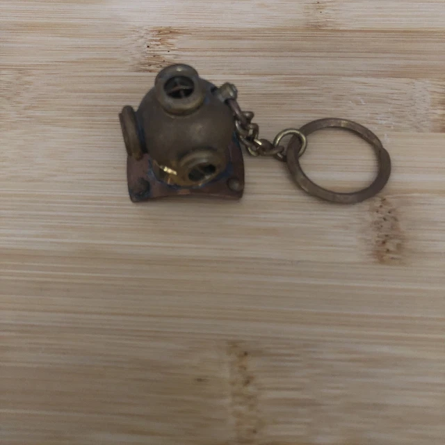 Porte-clés Casque De Plongée Laiton Vintage - Réplique US Marine Mark V