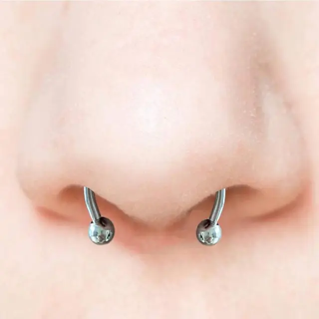 Magnetic Nose Ring Fake Septum Segment Helix Tragus Faux Clicker Piercing A6W7
