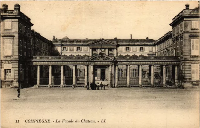 CPA COMPIEGNE - La Facade du Chateau (291821)