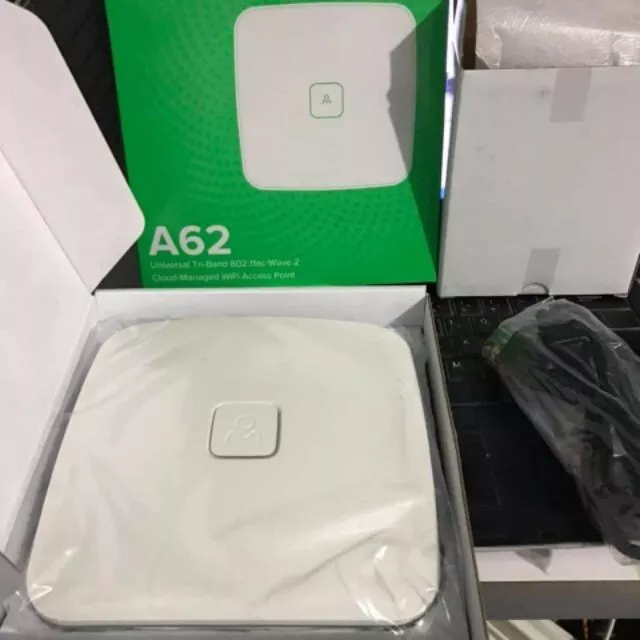 NEW IN BOX Open Mesh, A62, Tri-Band, 802.11ac Wave 2 Cloud-Managed, Wifi router