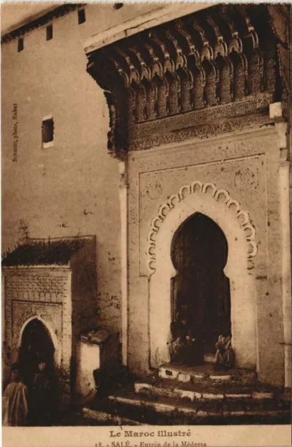 CPA AK MOROCCO RABAT Entrance of the Medersa (31440)