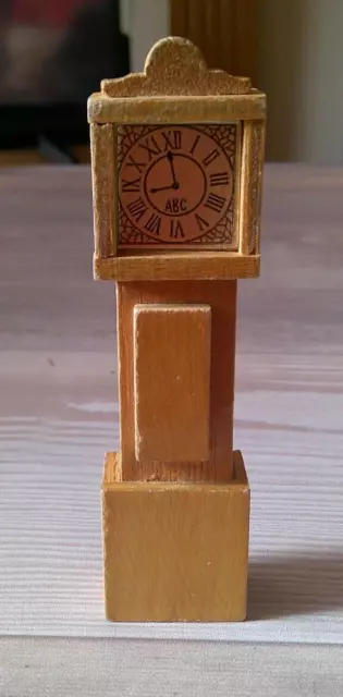 dolls house furniture vintage Lundby grandfather clock in light wood 1/16th