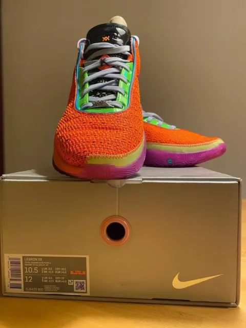 LeBron 20 Total Orange/Vivid Purple