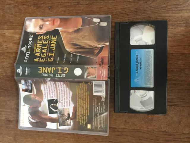 CASSETTE VIDEO VHS CINEMA a armes egales g i jane  demi moore