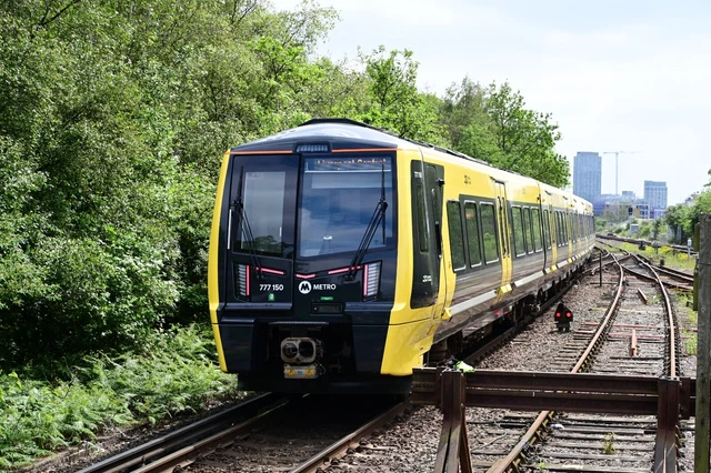 CLASS 777 NO 777150 in merseyrail at sandhills £1.00 - PicClick UK