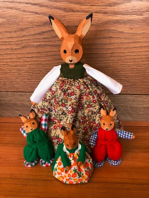 Lotte Sievers-Hahn Ostern 4 x Osterhasen Eierwärmer  Handarbeit aus Holz Stoff