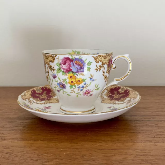 Vintage TUSCAN Fine ENGLISH Bone CHINA England ‘PROVENCE’ Tea CUP & Saucer DUO