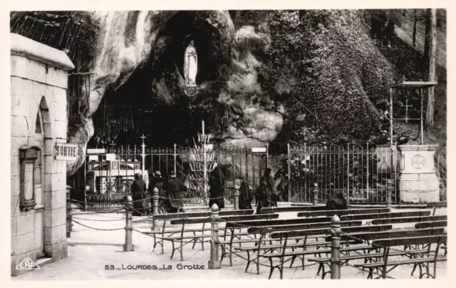 VINTAGE POSTCARD LOURDES La Grotte Religious Place Holy Grotto ...