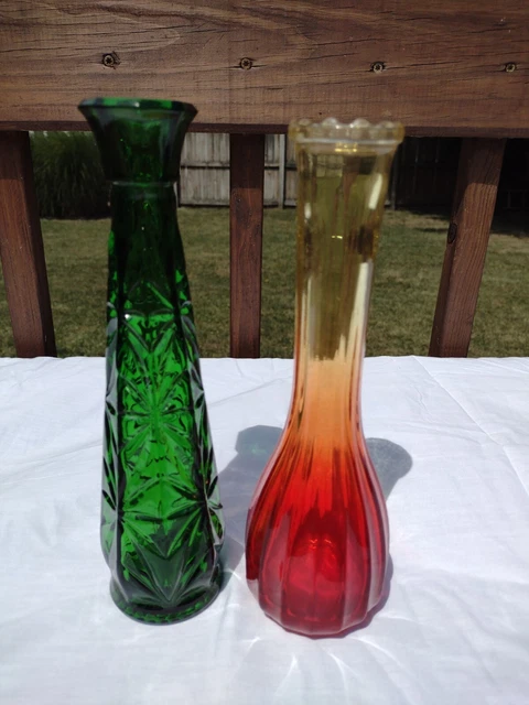2 Pc. Colored Glass Bud Vases Atomic Starburst Emerald Green & Orange Red Ombre