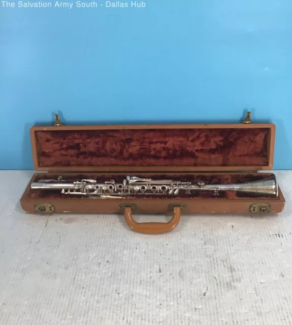 Vintage Windsor Metal Clarinet #56646 w/ Case & 2 Mouth Pieces - Not Tested