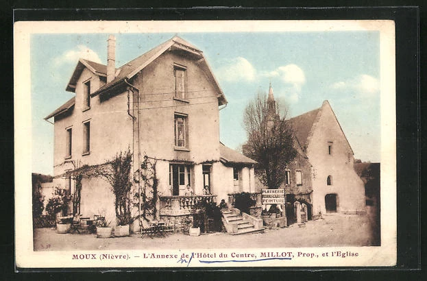 CPA Moux, L´Annexe de l´Hôtel du Centre 1946