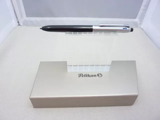 Pelikan  4 x 1 E Mehrfarb Kugelschreiber 60er - Schwarz / silber Vier Farbstift