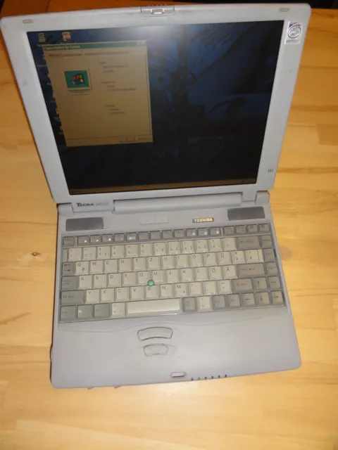 Vintage Laptop Toshiba Tecra 540CDT guter Zustand Retro Windows 95 / 98  TOP!